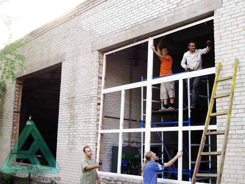 Замена фасадных стекол зданий